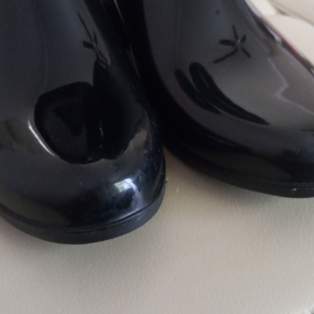 Nine West Cooscoos Black Ankle Rain Booties with Gold Side Zip Sz 9 - Picture 10 of 15